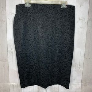 Black and Gray Snakeskin Print Pencil Skirt
